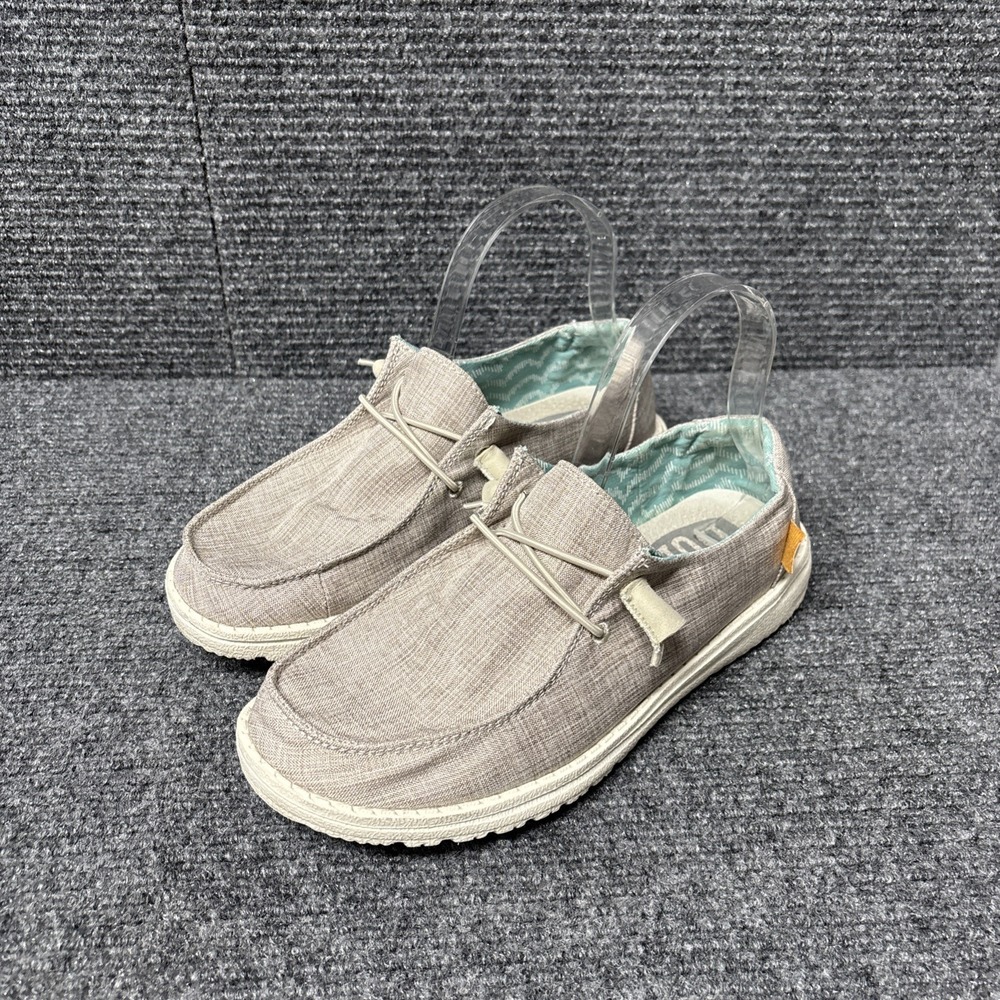 Hey Dude Shoes Womens 7 Wendy Sneakers Chambray Light beige Low Top